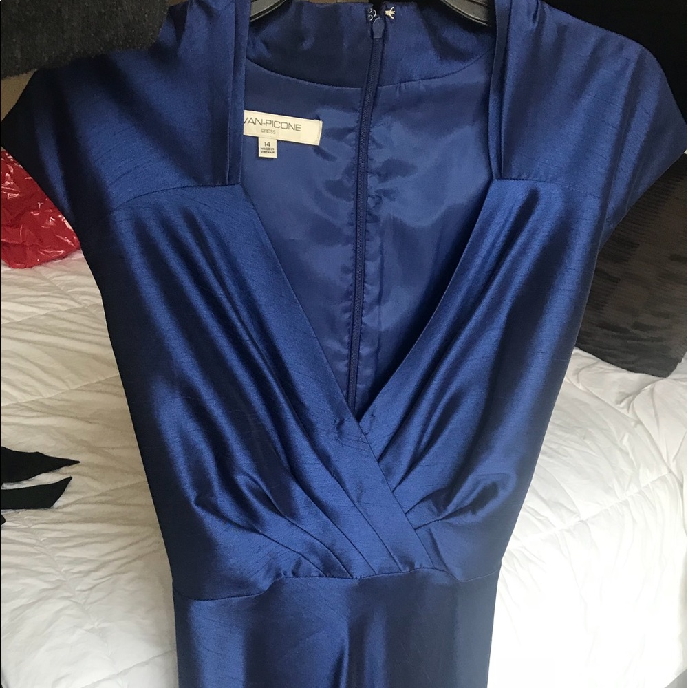 Beautiful blue cocktail dress - Picture 3 of 8